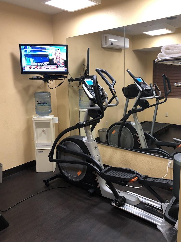Baymont By Wyndham Fort Wayne Ngoại thất bức ảnh
