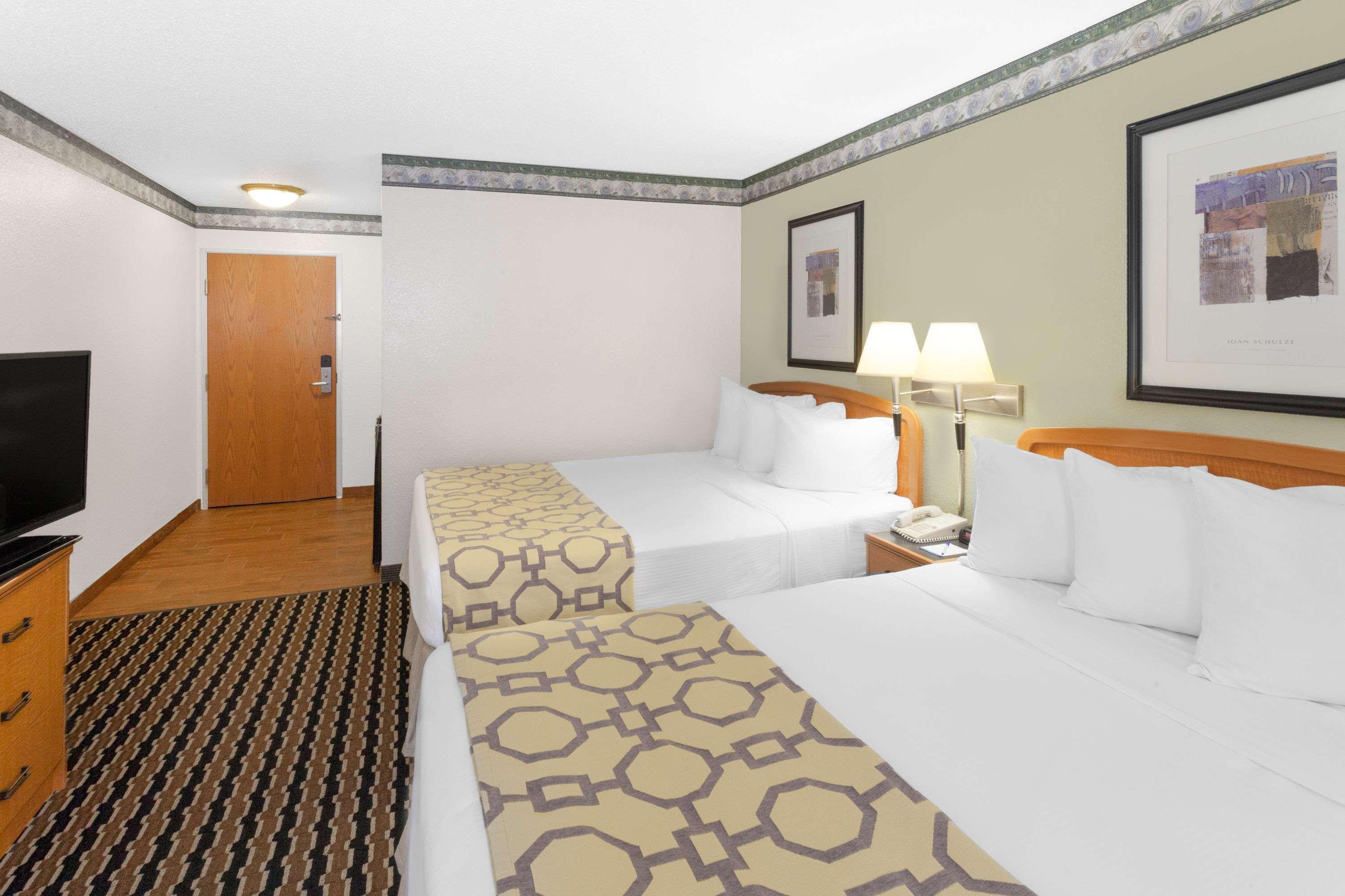 Baymont By Wyndham Fort Wayne Ngoại thất bức ảnh