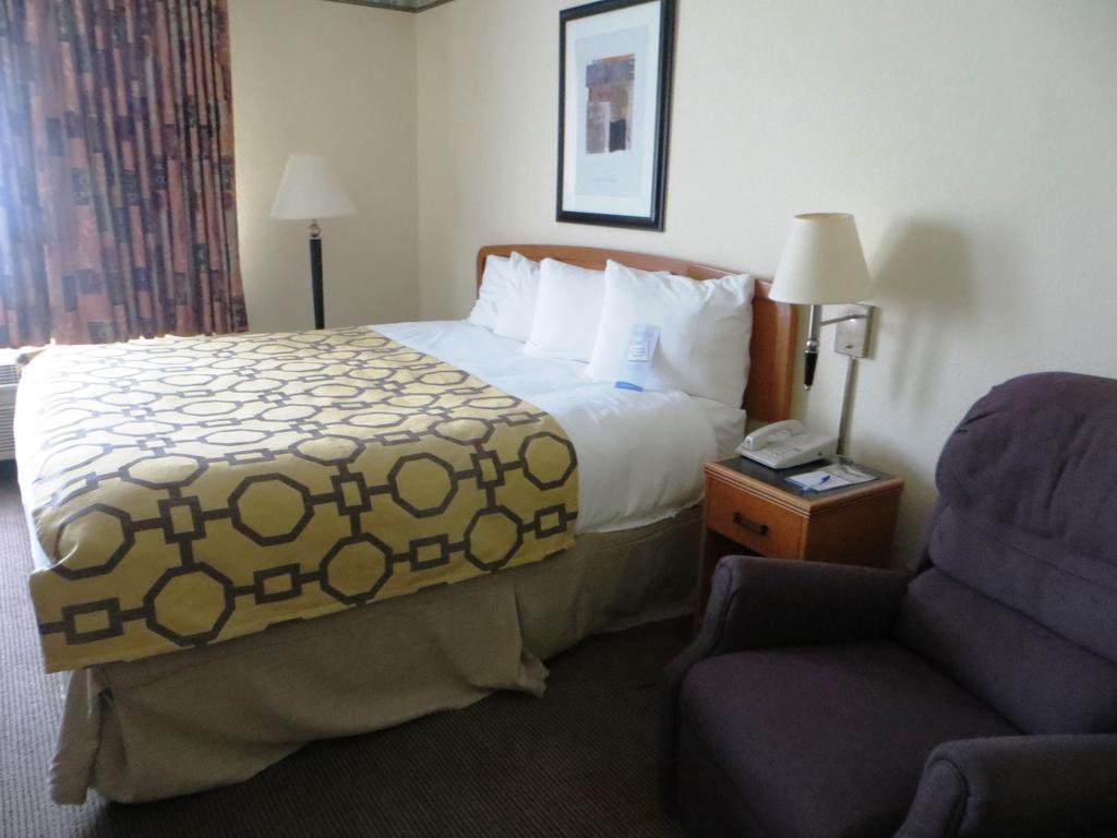 Baymont By Wyndham Fort Wayne Ngoại thất bức ảnh