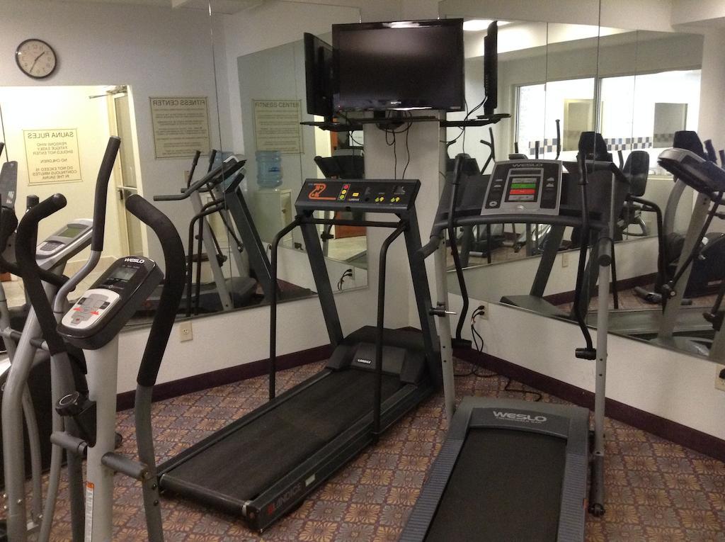 Baymont By Wyndham Fort Wayne Ngoại thất bức ảnh