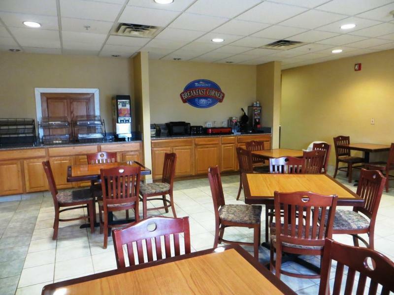 Baymont By Wyndham Fort Wayne Ngoại thất bức ảnh